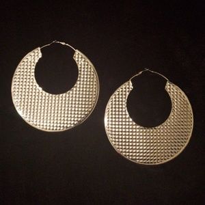 *Large Sexy Sterling Silver Round Earrings*